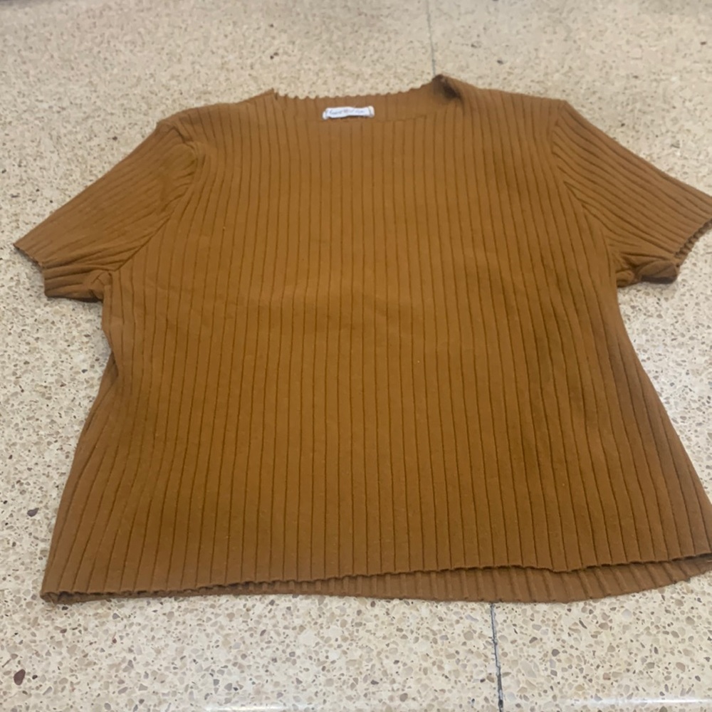 Junior top waist length